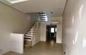 Townhouse For Rent in Pilar, Las Piñas, Metro Manila