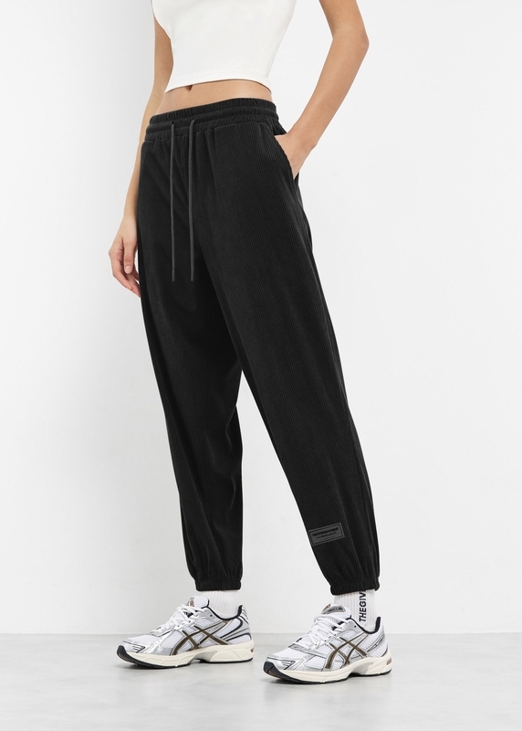 Ribbed Velvet 27 inch Jogger