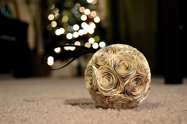 20 Creative DIY Christmas Ornament Ideas