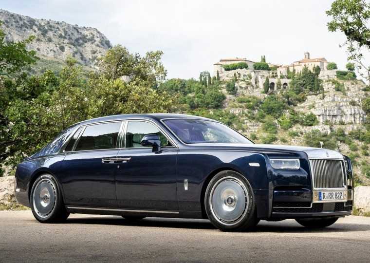 Chia sẻ với hơn 68 về rolls royce phantom 2018 black  cdgdbentreeduvn