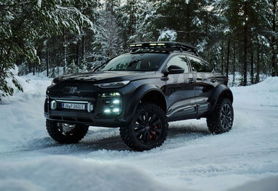 Audi Q6 E-Tron Offroad Concept - front