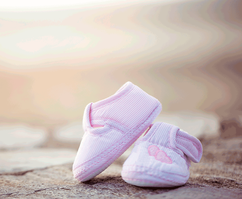 choosing baby shoes