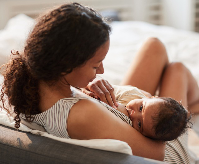 How to breastfeed Baby