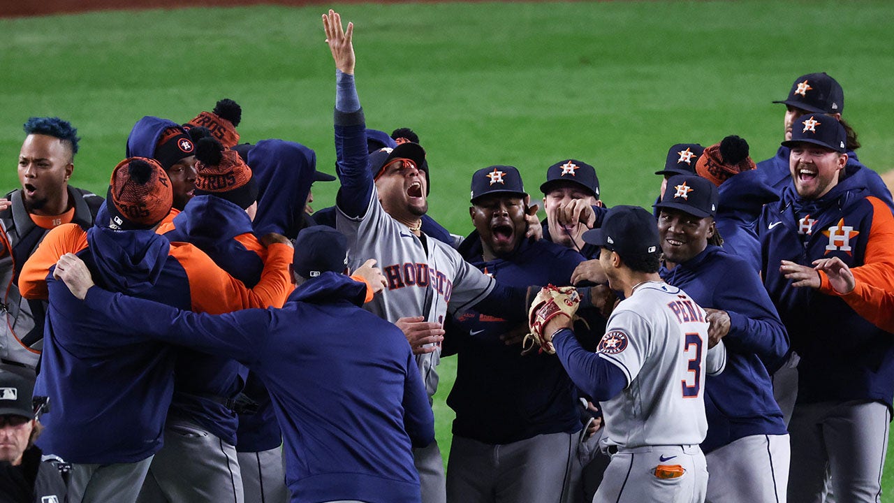 Astros complete sweep of Yankees, will face Phillies in World Series ...