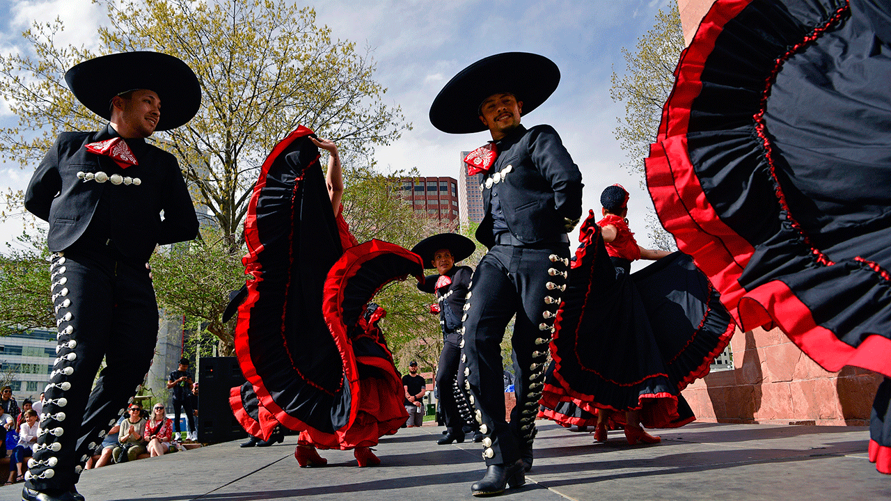 Cinco de Mayo Differences in Celebration in Mexico and the USA JanPost