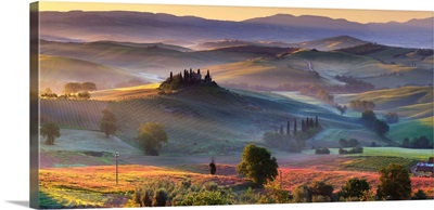 Italy, Tuscany, Orcia Valley, San Quirico d'Orcia, Casolare belvedere