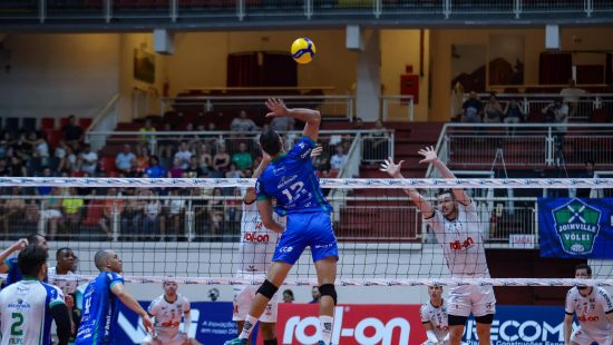 Joinville Vôlei perde para o Blumenau no último jogo do ano em casa na Superliga