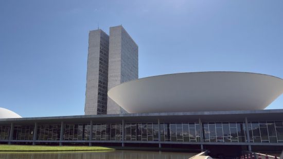 Supersábado de eleições na Câmara, Senado e Alesc: horário, onde assistir e candidatos