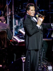 Photo of Wayne Newton