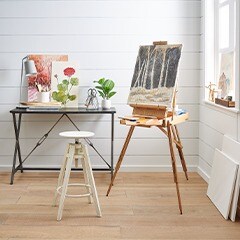 Art Desks & Easels