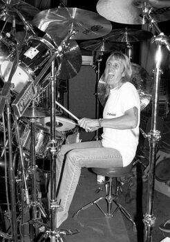 Fotografie English drummer Nicko McBrain