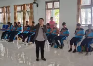 Prodi BK Kristen IAKN Kupang Atasi Kejenuhan Siswa SMA Negeri 5 Kupang