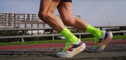 Perché le intersuole alte sono diventate di moda nel running?