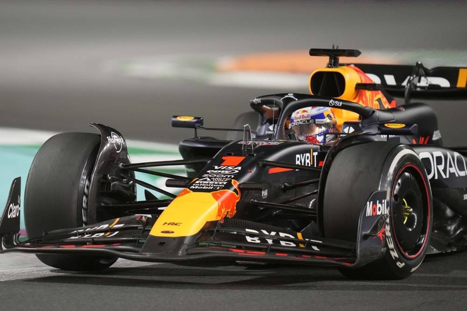 Verstappen Cruises to Victory at Saudi Arabian GP to Extend Dominant