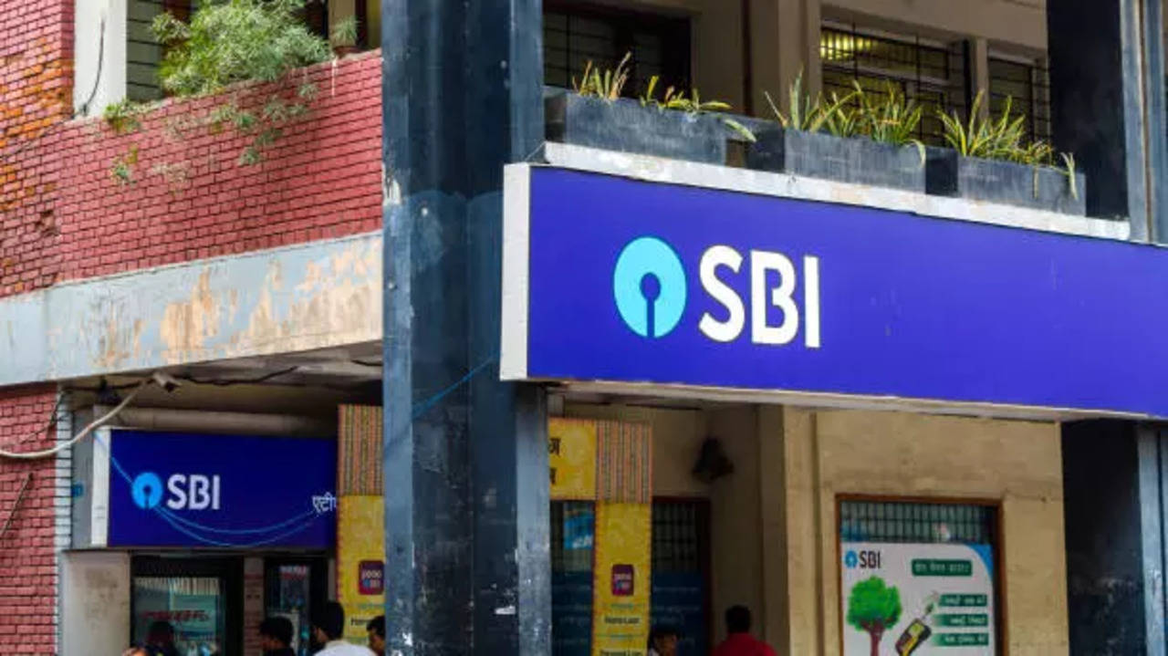 SBI Clerk Prelims Admit Card 2025 To be Out soon, Check Marking Scheme, Exam Pattern and other details