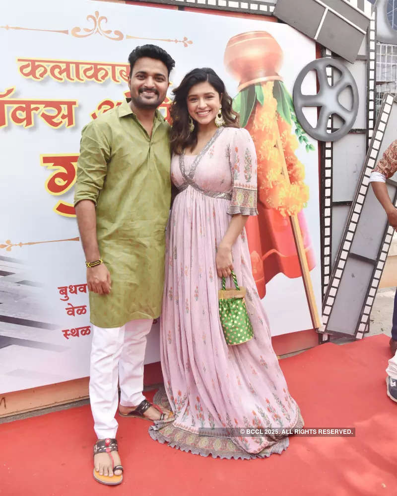 Marathi actors celebrate Gudhi Padawa at Box-Office