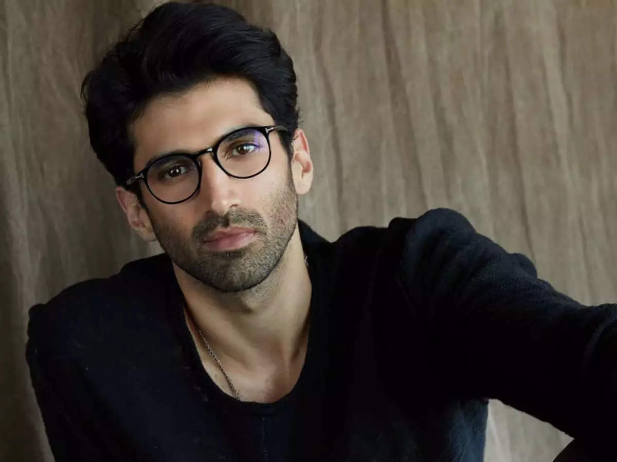 Aditya Roy Kapur to start shooting for 'Thadam' remake | Hindi ...