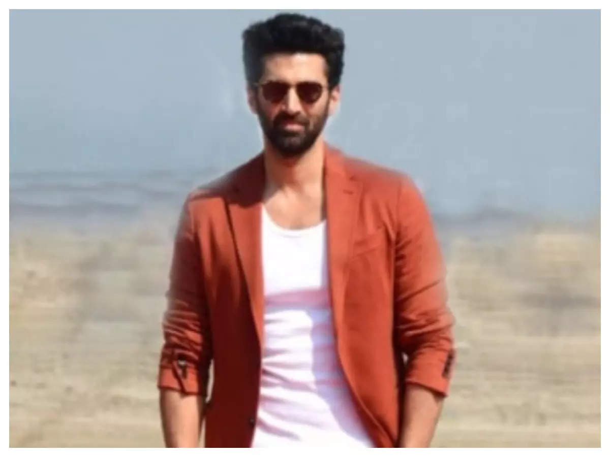 Sandeep Modi on giving 3 different looks to Aditya Roy Kapur in ...