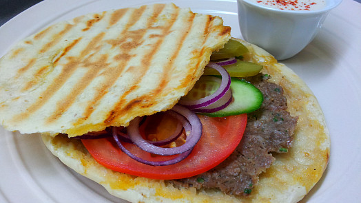 Kafta (mlete maso) v pite