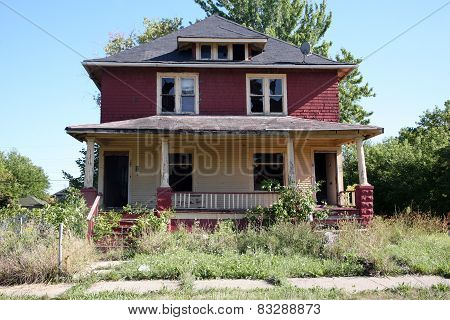 Abandoned 2 family house