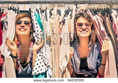 Young Beautiful Women At Flea Cloth Market - Best Friends Sharing Free Time Having Fun Shopping