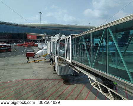 Mumbai, Maharastra/india- December 01 2019: Onboarding A Luxury Flight From The Airport Terminal. A 