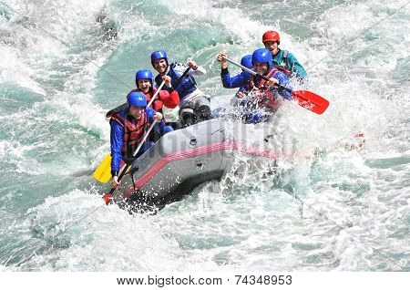 Rafting as extreme and fun sport