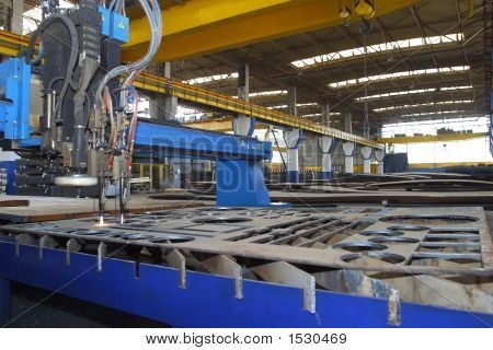 Machine For Cutting Steel Sheets In A Factory