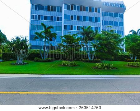 Siesta Key, Usa - May 11, 2018: The Beach Hotel Or Siesta Beach Resort And Suites At Siesta Key At F