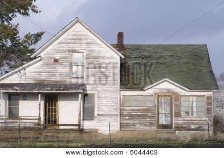 Abandoned Farmhouse