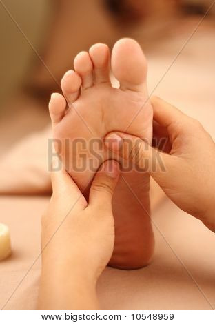 reflexology foot massage