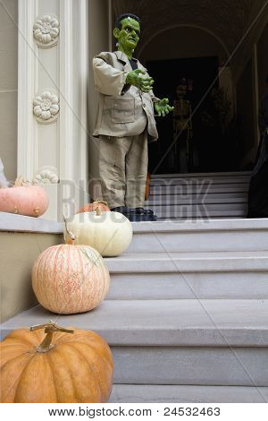 Decorazione di Halloween davanti casa