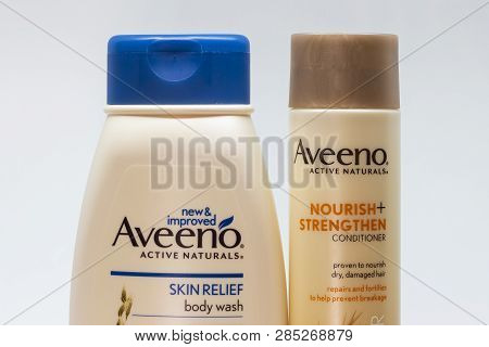 Avveno Active Naturals Conditioner, Skin Wash And Trademark Logo