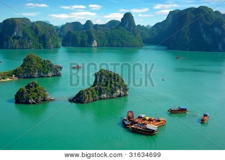 Picturesque sea landscape. Ha Long Bay, Vietnam