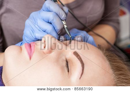 Permanent Make Up On Eyebrows