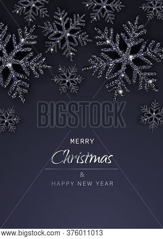 Elegant Christmas Background with Shining Gold Snowflakes. Christmas. Christmas Vector. Christmas Background. Merry Christmas Vector. Merry Christmas banner. Christmas illustrations. Merry Christmas Holidays. Merry Christmas and Happy New Year Vector Back