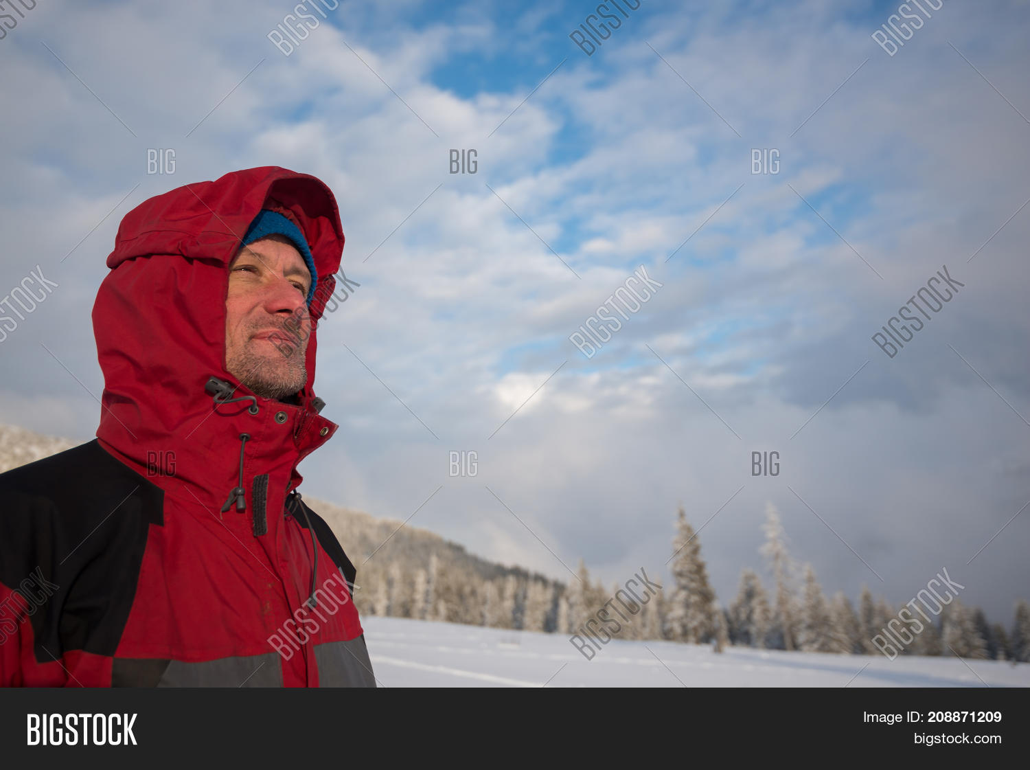 Smiling Traveler Looks Image & Photo (Free Trial) | Bigstock