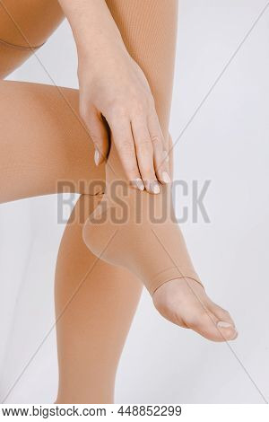 Compression Hosiery. Medical Compression Stockings And Tights For Varicose Veins And Venouse Therapy