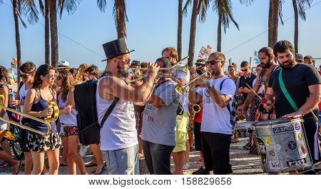 27 November, 2016. Festival de Fanfarras Ativistas - HONK RiO 2016. Brazilian and foreign street musician playing trumpets, tambourines, drums and trombones at Copacabana, Rio de Janeiro, Brazil