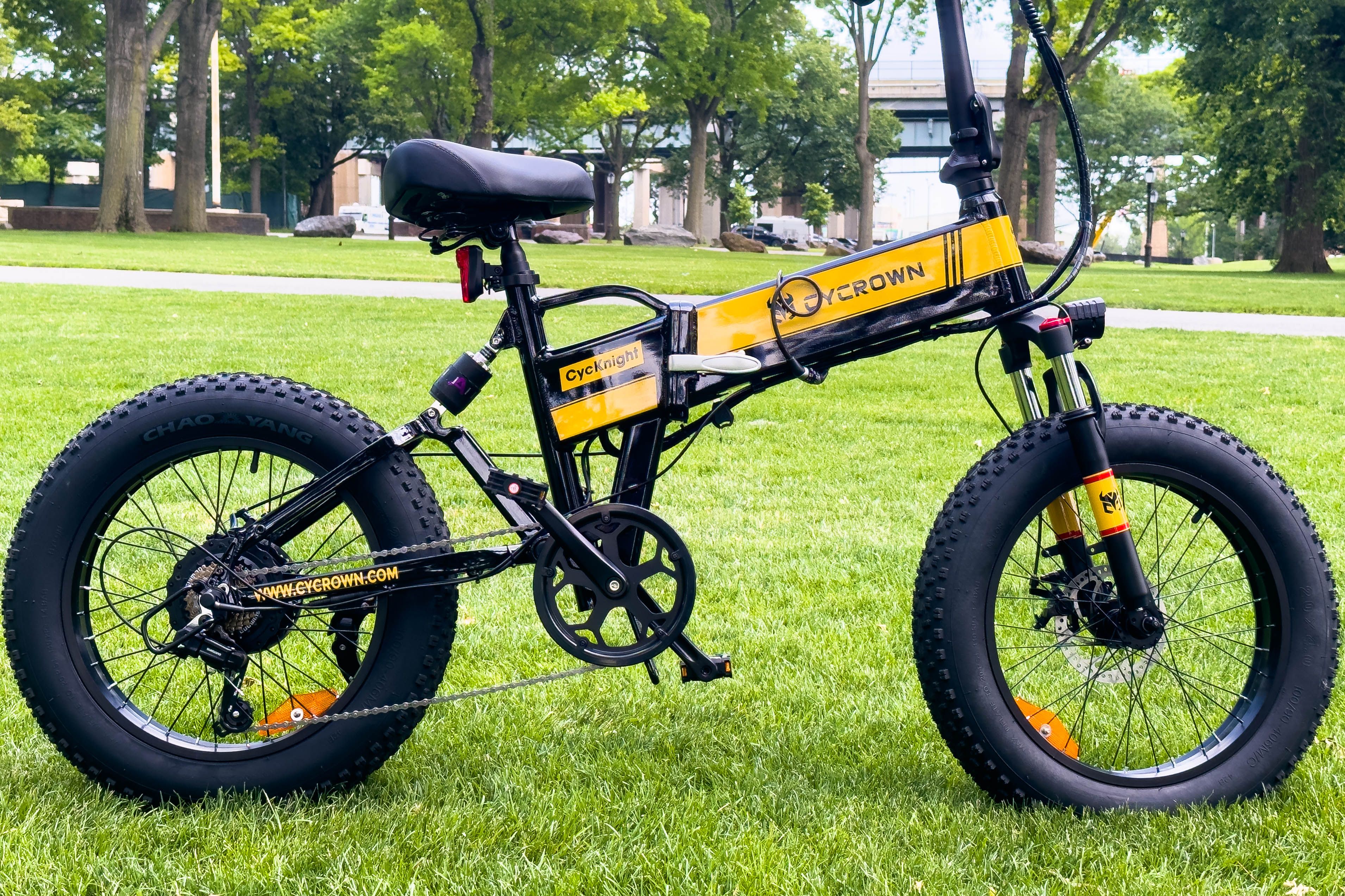 Cycrown Cycknight: Sub-$1000 Folding Fat Tire Class 2 Ebike