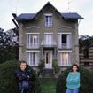 Un couple oublié ! Corinne Touzet et Bernard Lavilliers : au coeur de leur vie dans leur maison à la campagne