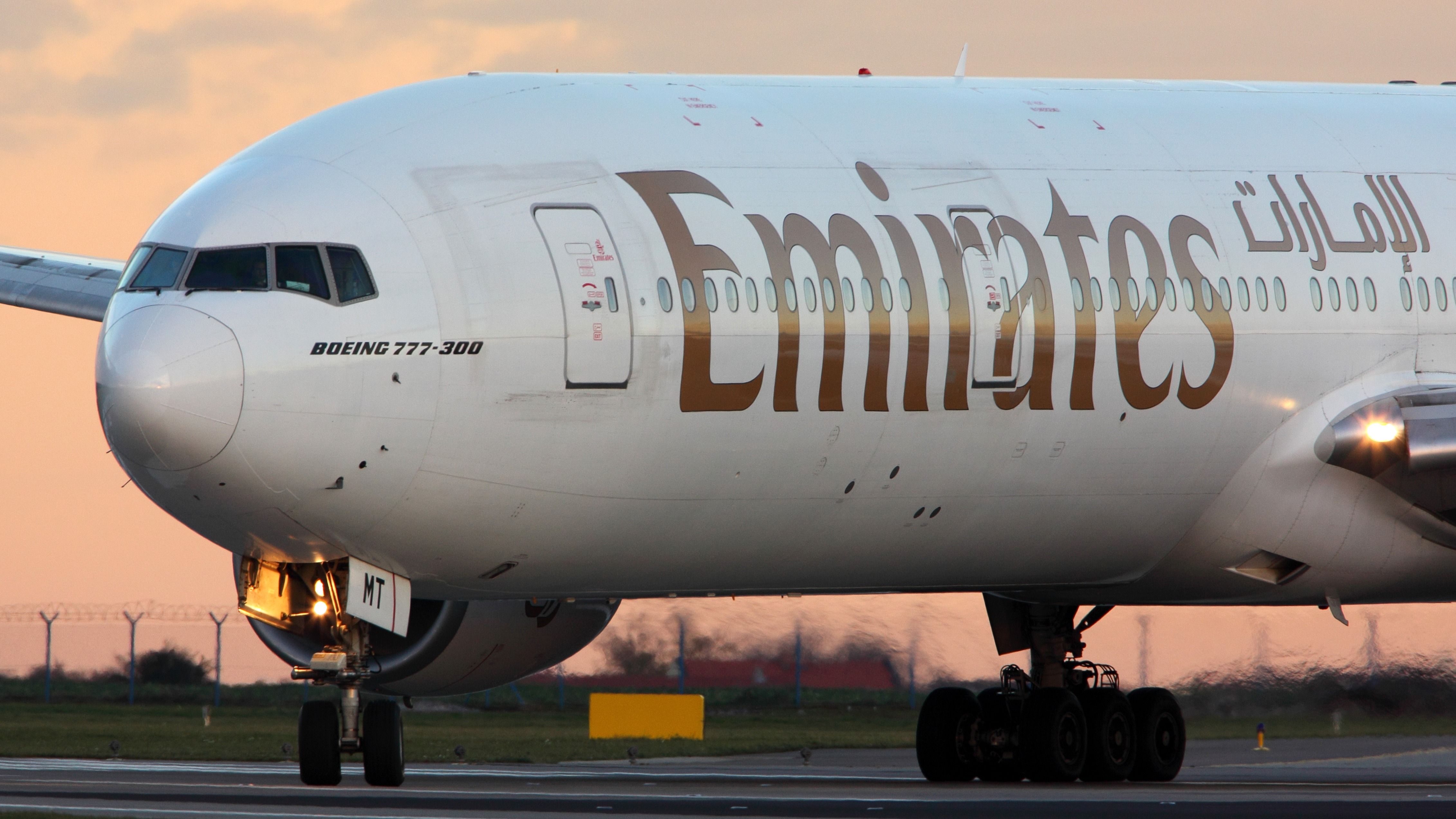 Emirates Plans Boeing 777 Business Class Refit Next Summer ...