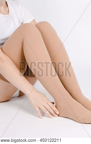 Compression Hosiery. Medical Compression Stockings And Tights For Varicose Veins And Venouse Therapy