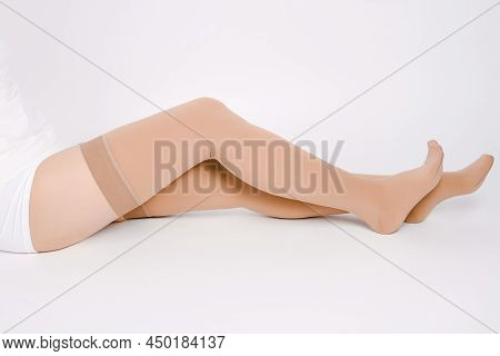 Compression Hosiery. Medical Compression Stockings And Tights For Varicose Veins And Venouse Therapy