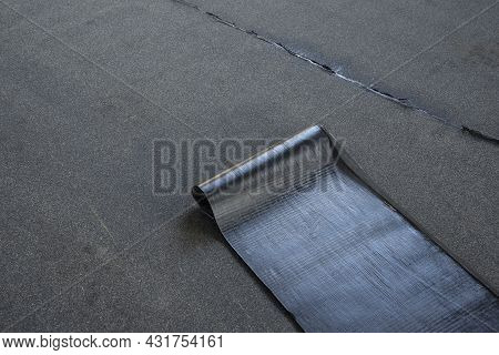 A New Black Roof  Bitumen Membrane Insulation