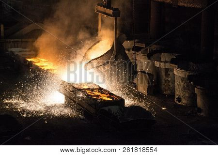 Metallurgy, Metal Production Metal Casting, Ladle Hot Metal