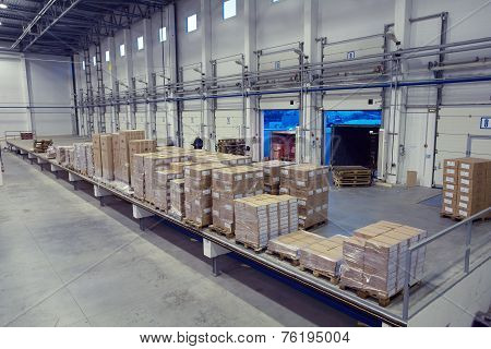 Unloading System, Inside Warehouse Doors Loading Dock.