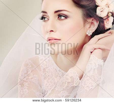 Portrait of beautiful bride. Wedding dress. Wedding decoration