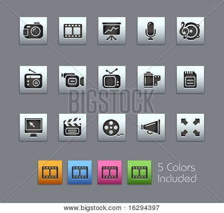 Multimedia / / Satinbox serien---det inkluderar 5 färg versioner för varje ikon i olika lager 