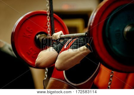 female powerlifter squat barbell for competition powerlifting